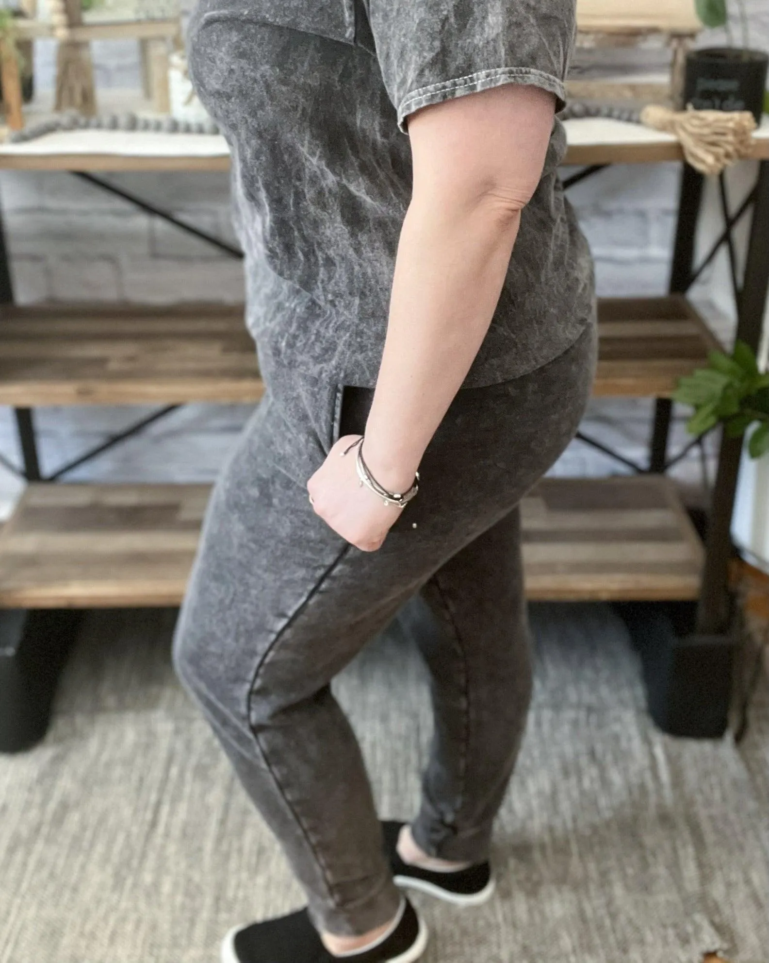 expensive & difficult | mineral wash jogger sweatpants
